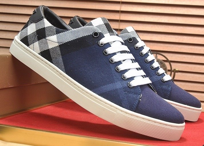 Burberry Navy Check Low-Top Sneakers — hero