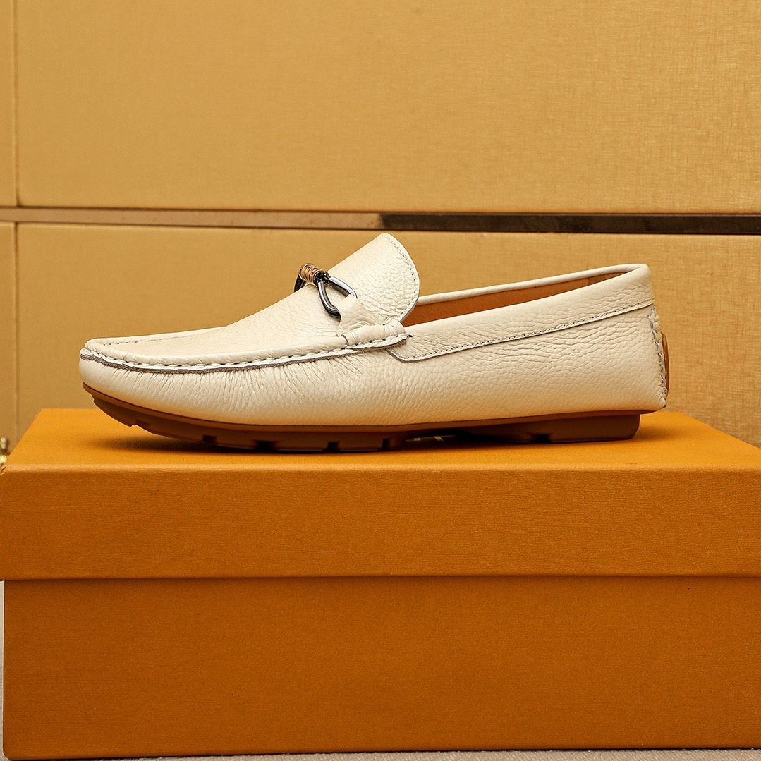 Louis Vuitton Pebble-Grain Bit Loafers — side
